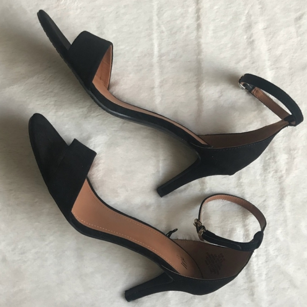 Black heels